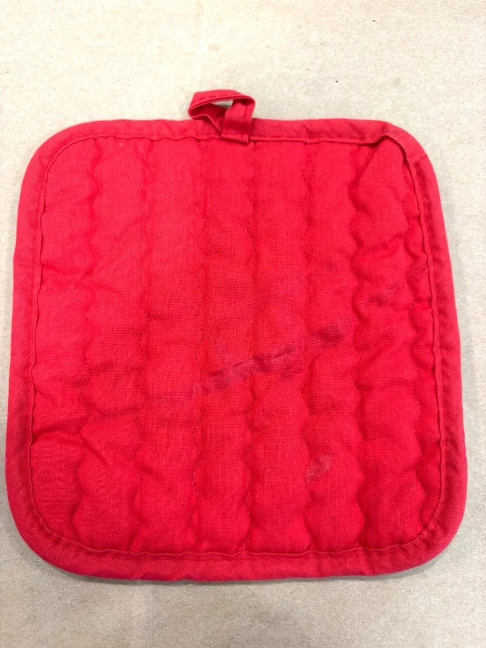 Classic Winnie The Pooh Piglet Holiday 2 Pot Holders Disney Quilted Red  8x8